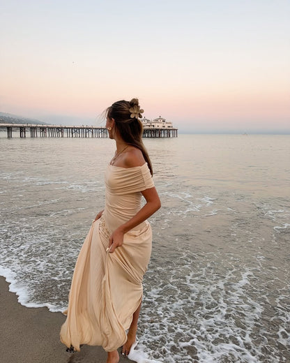 Gracefully Styled Dress for Any Occasion