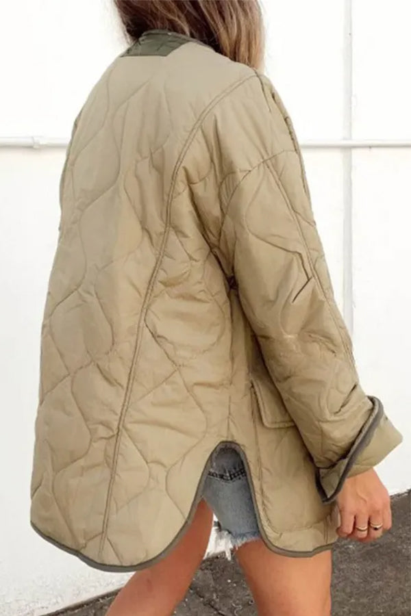 Effortlessly Elegant Jacket with a Timeless Design