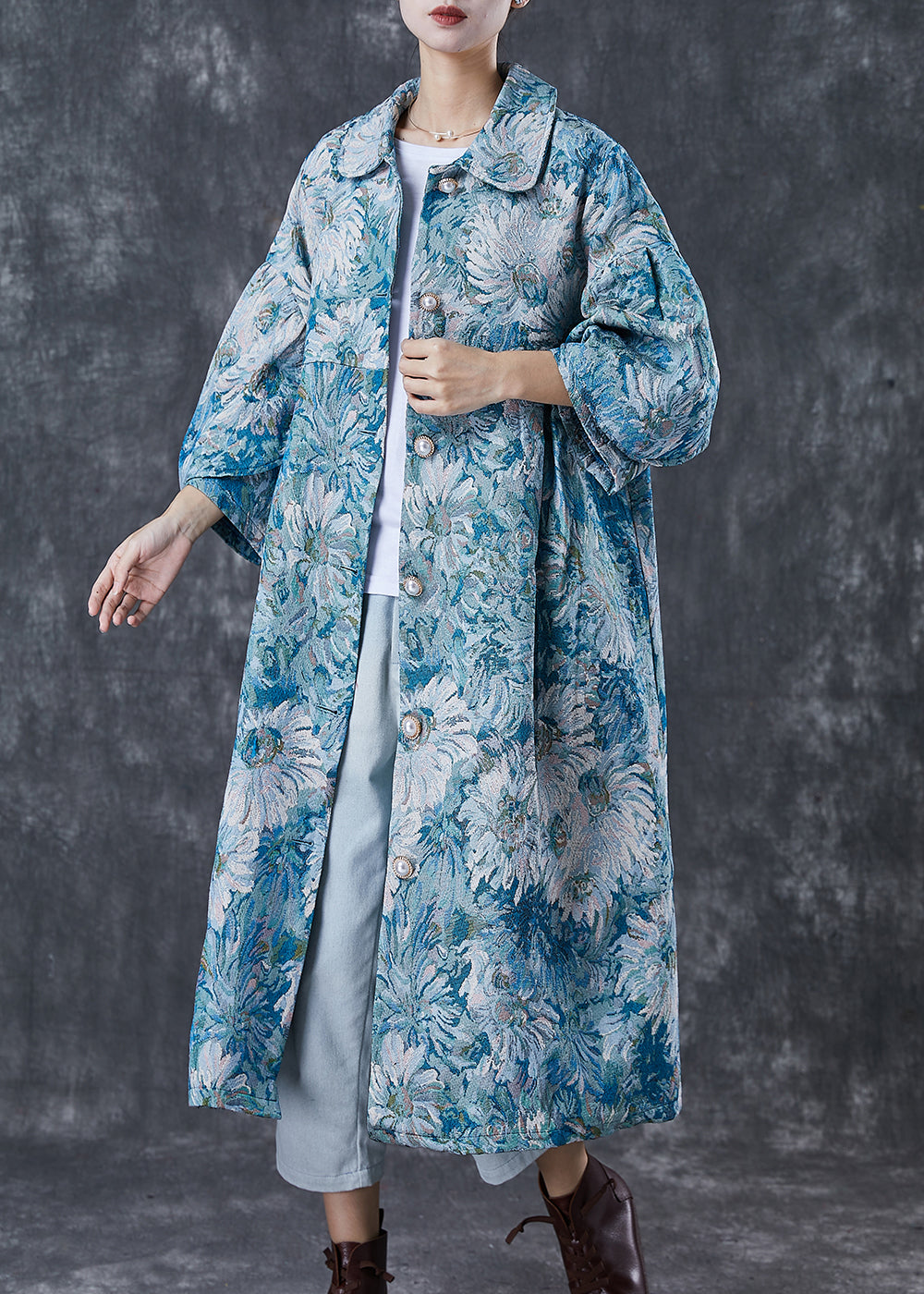 Gracefully Styled Coat for Any Occasion