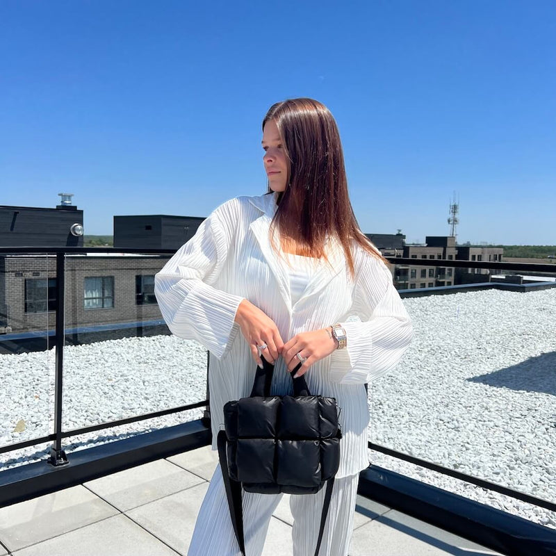 Polished Bag with an Effortless Classic Look