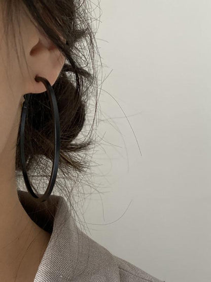 Effortlessly Elegant Garment with a Timeless Design