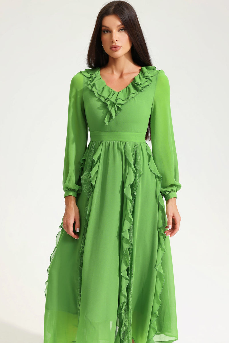 Classic Vintage Dress with a Flattering Fit