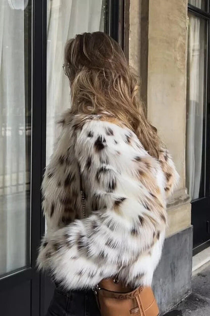 Gracefully Styled Jacket for Any Occasion