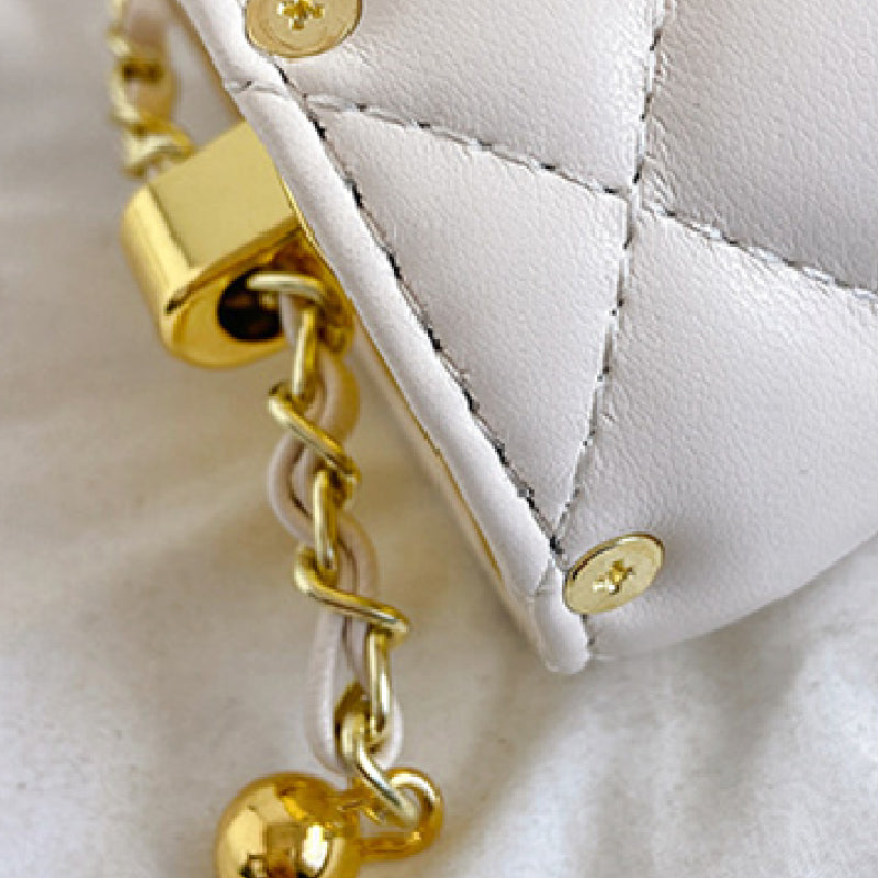 Classic Vintage & Enduringly Stylish Bag
