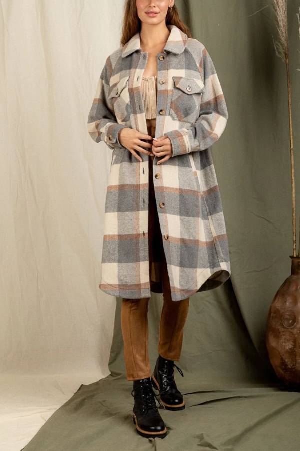 Gracefully Styled Coat for Any Occasion