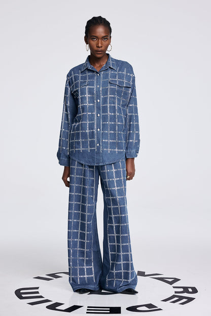 Well Tailored Shirt with a Graceful Silhouette
