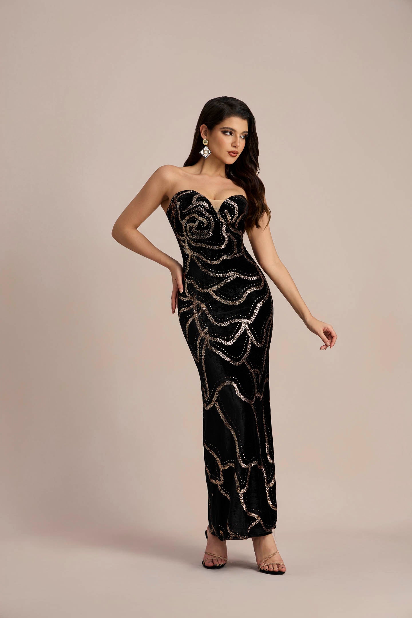 Elegantly Styled Dress for Everyday Wear