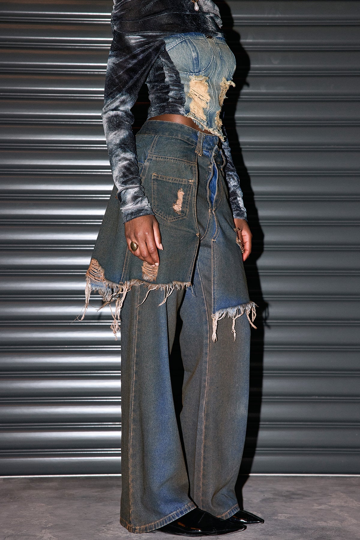 Effortlessly Elegant Garment with a Timeless Design