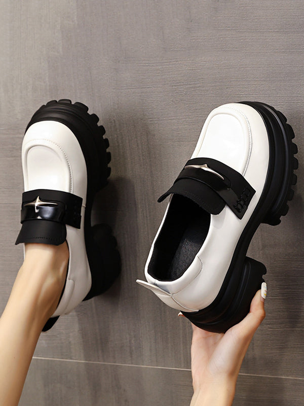 A Vintage Style Shoes with Delicate Timeless Details