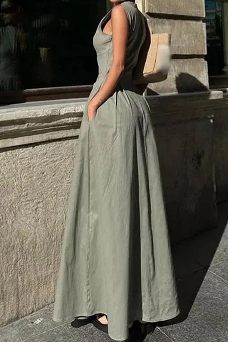 Effortlessly Elegant Dress with a Timeless Design