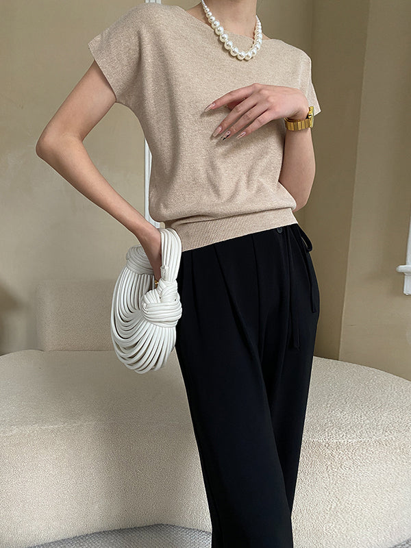 A Vintage Style Pullover with Delicate Timeless Details