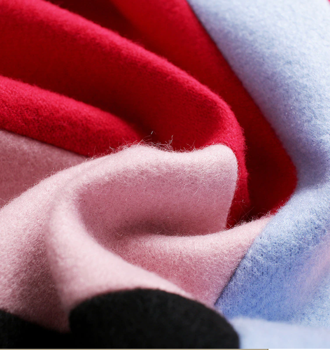 Effortlessly Elegant Coat with a Timeless Design