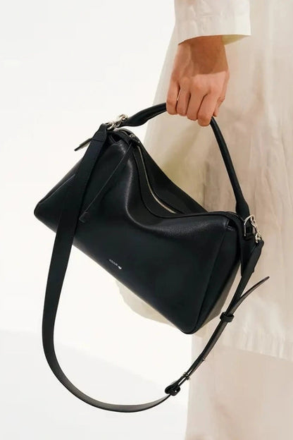 Polished Bag with an Effortless Classic Look