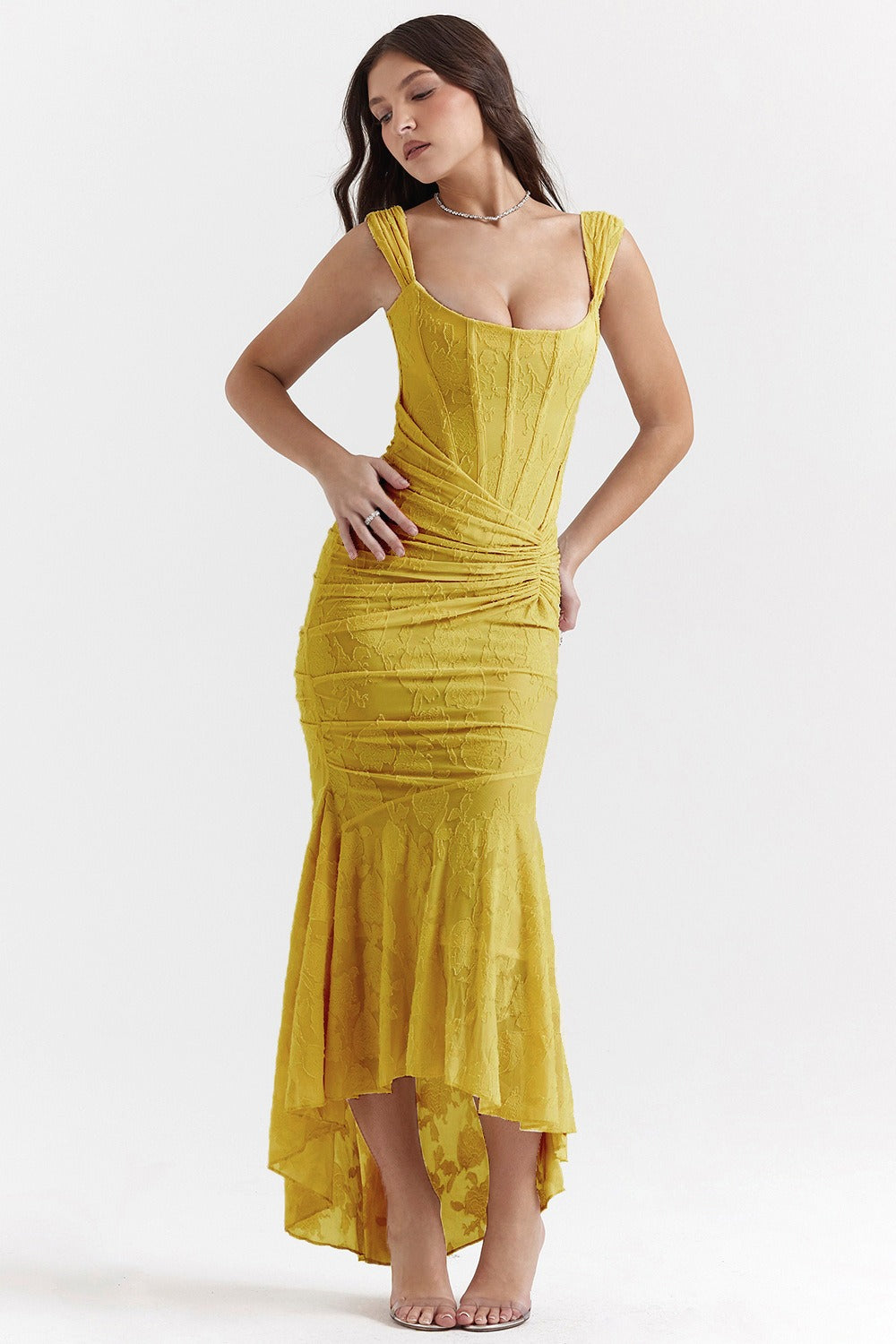 Beautifully Crafted Dress in a Classic Style
