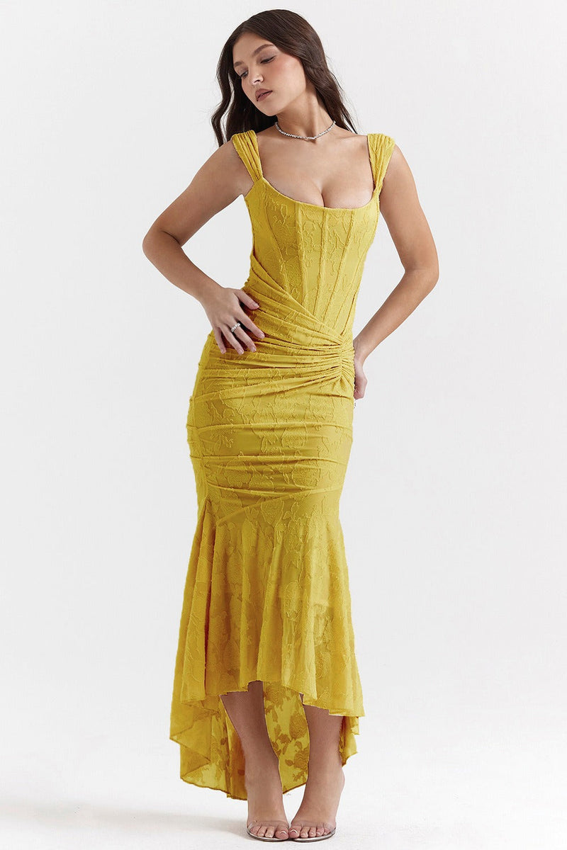 Beautifully Crafted Dress in a Classic Style