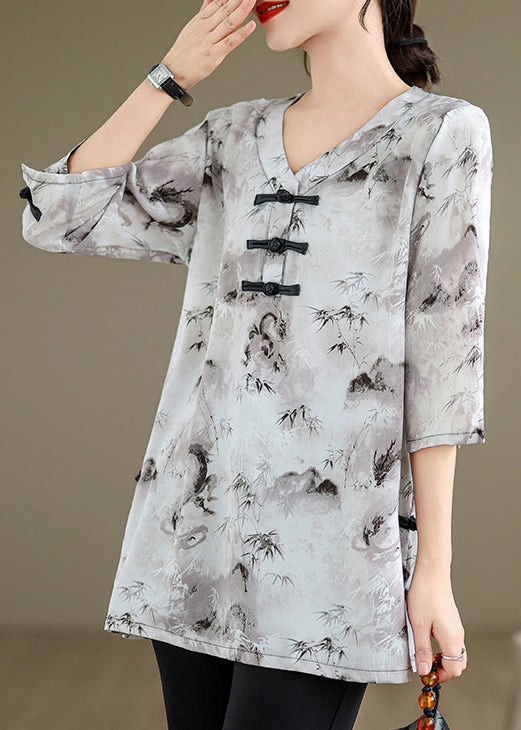 A Vintage Style Top with Delicate Timeless Details