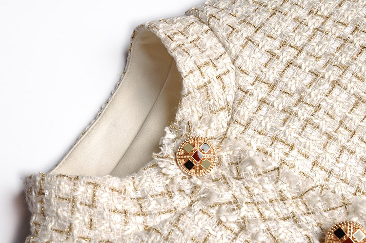Elegantly Styled Coat for Everyday Wear