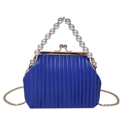 Gracefully Styled Bag for Any Occasion