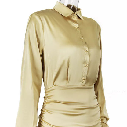 Beautifully Finished Dress in a Timeless Design