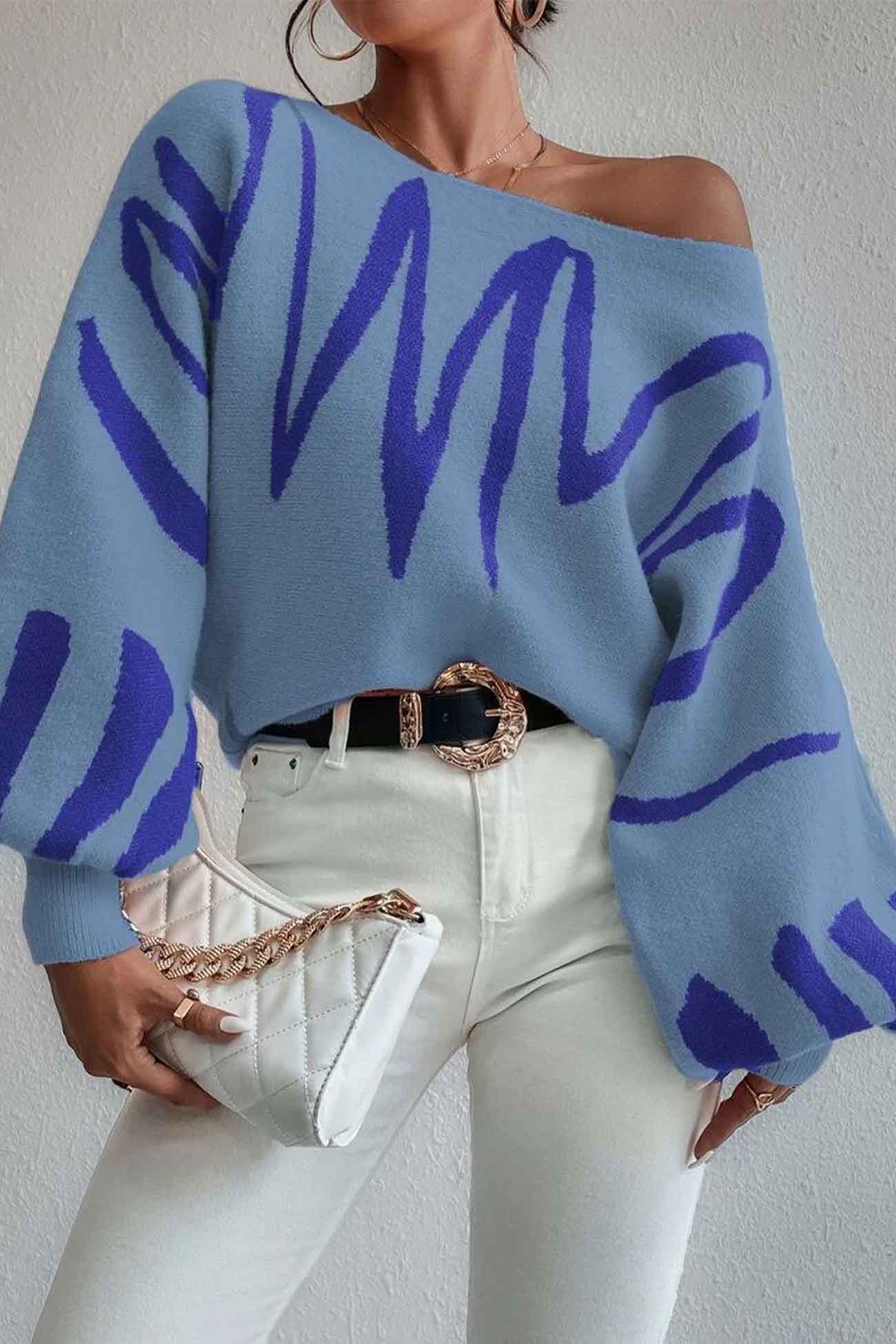 Well Tailored Sweater with a Graceful Silhouette