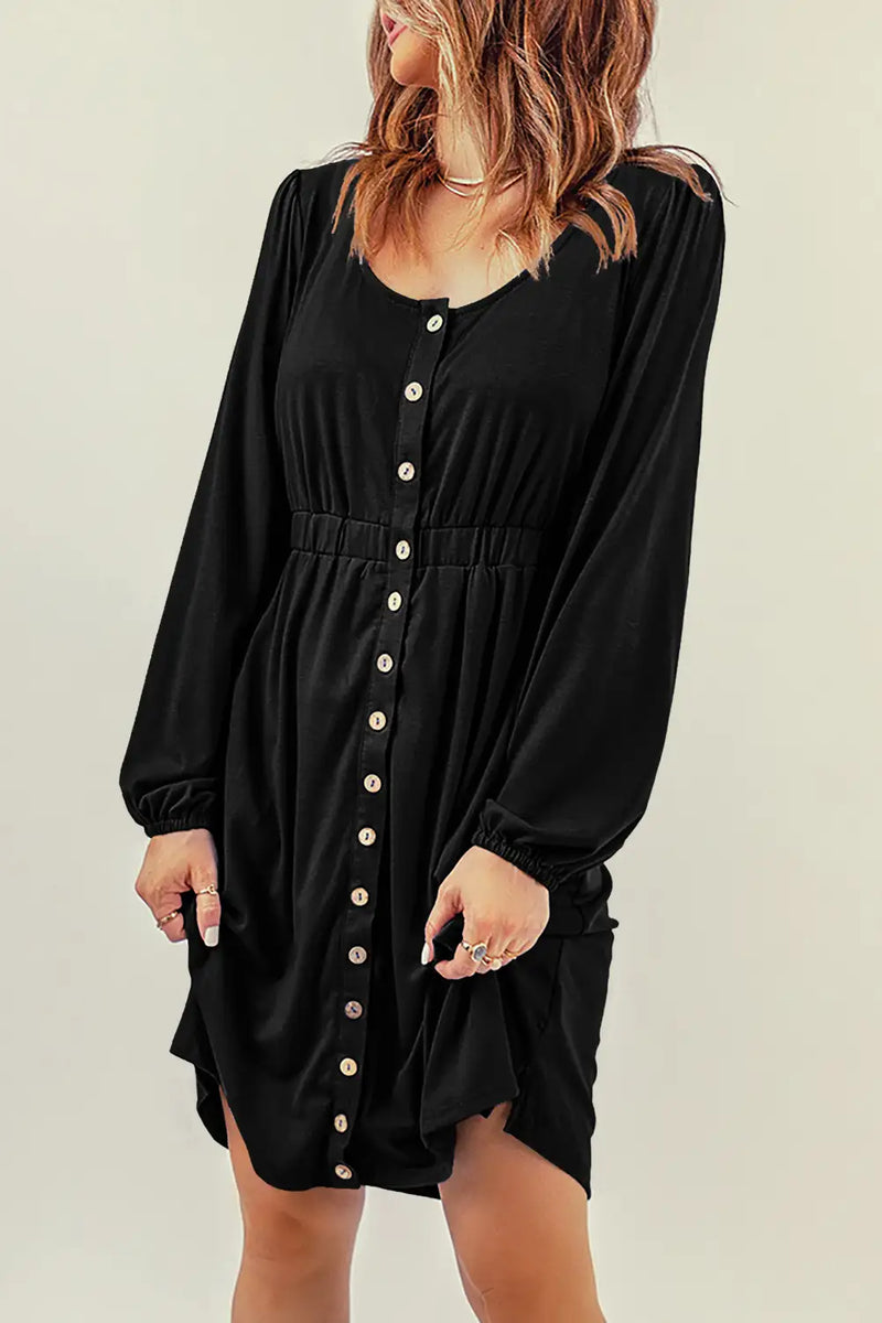 Effortlessly Elegant Dress with a Timeless Design