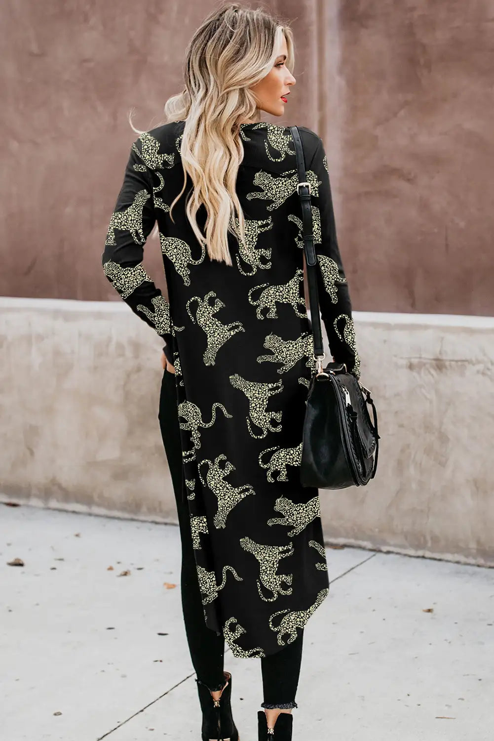 Elegantly Styled Cardigan for Everyday Wear