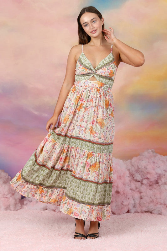 Classic Vintage & Enduringly Stylish Dress