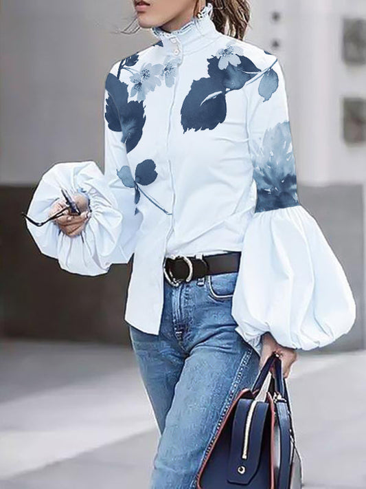 Well Tailored Blouse with a Graceful Silhouette