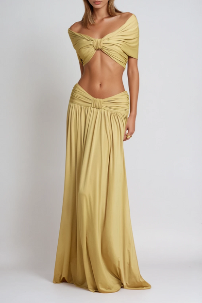 Sophisticated Garment with a Clean Classic Look