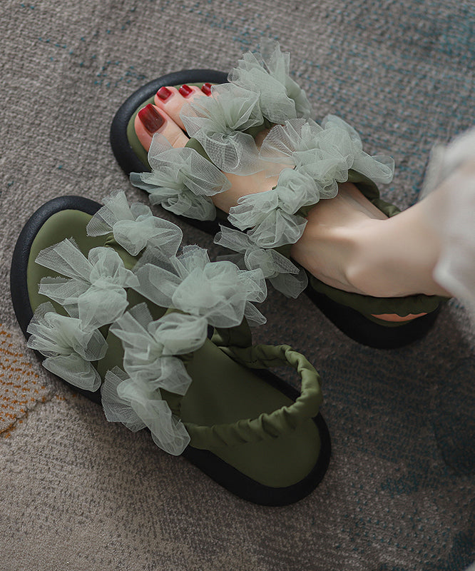 Classic Vintage Sandals with a Flattering Fit