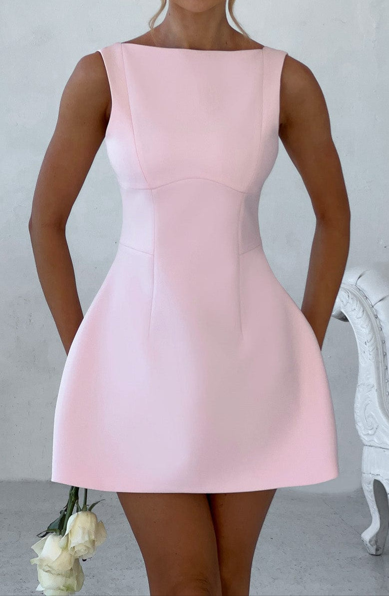 Sophisticated Dress with a Clean Classic Look