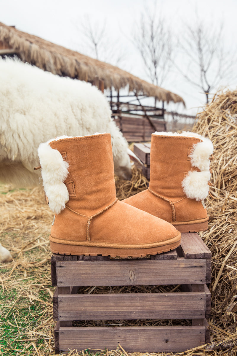 Polished Boots with an Effortless Classic Look