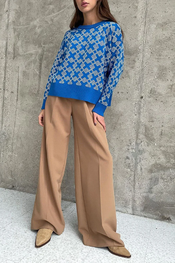 Elegantly Styled Sweater for Everyday Wear