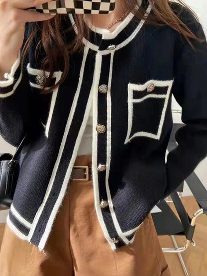 Well Tailored Cardigan with a Graceful Silhouette