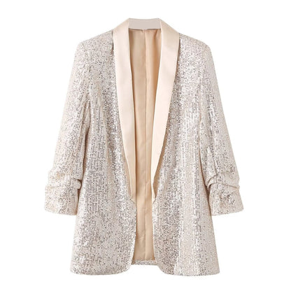 Classic Vintage Coat with a Flattering Fit