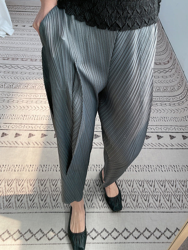 Gracefully Styled Pants for Any Occasion