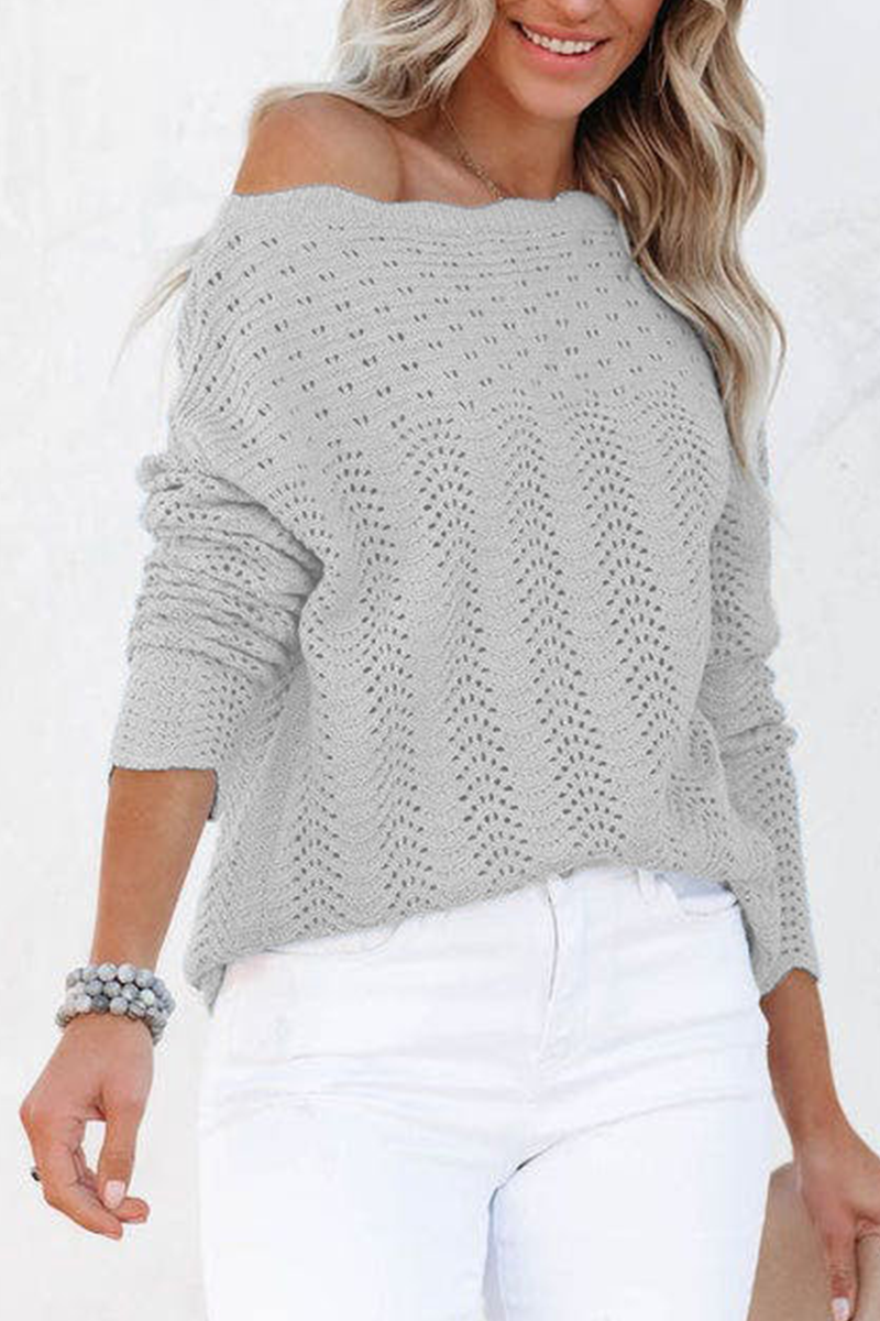 Effortlessly Elegant Sweater with a Timeless Design