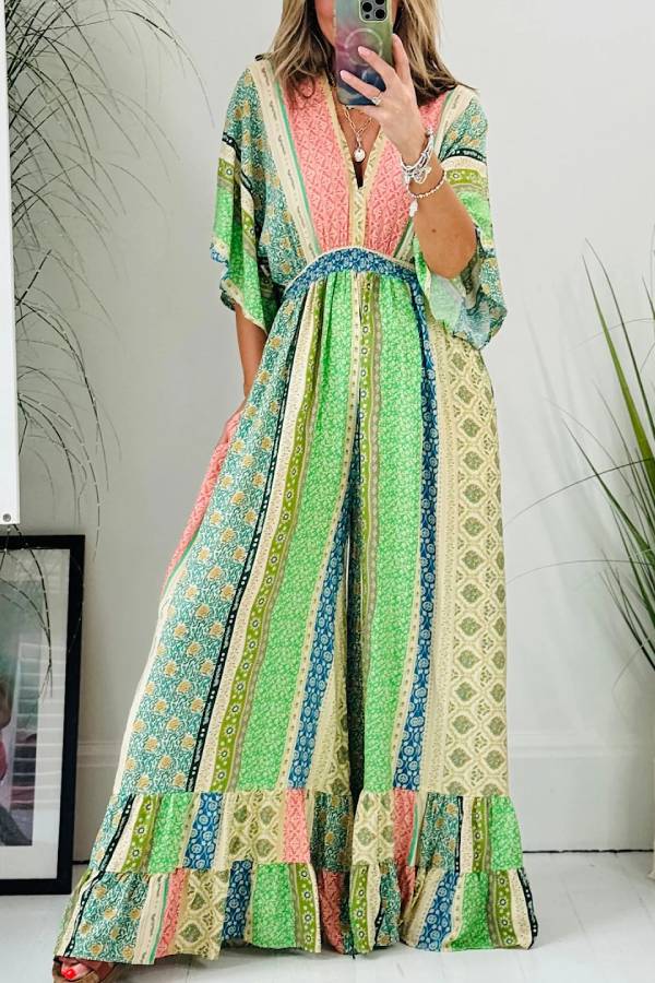 Gracefully Styled Garment for Any Occasion