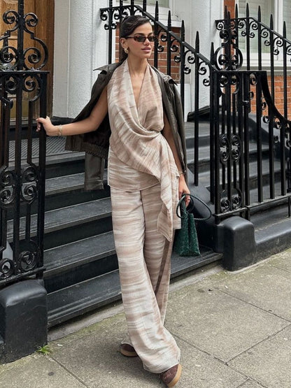 Polished Top with an Effortless Classic Look