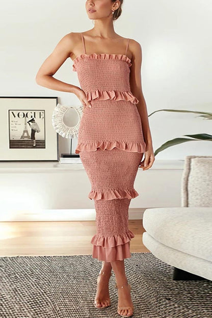 Well Tailored Dress with a Graceful Silhouette