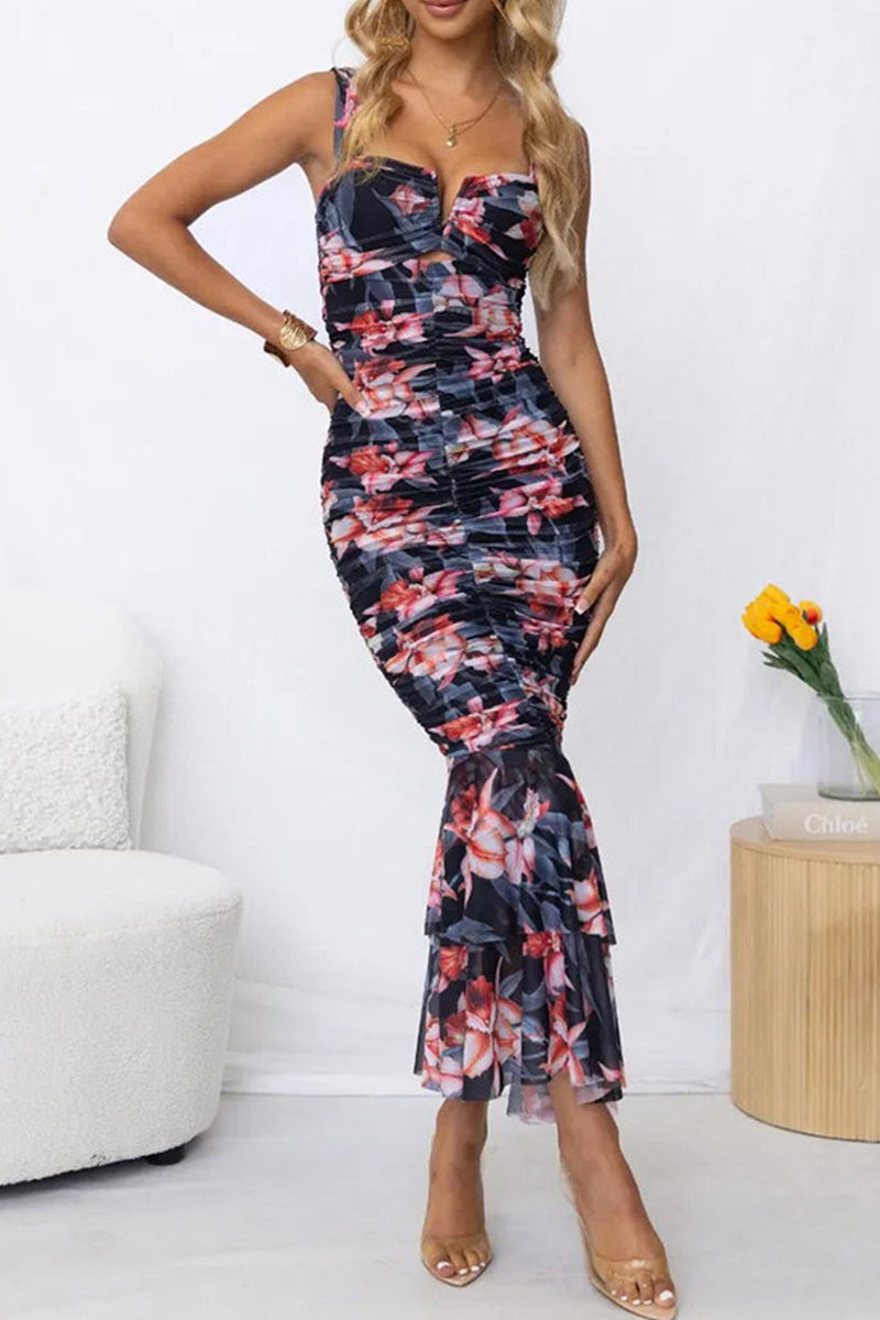 Well Tailored Dress with a Graceful Silhouette