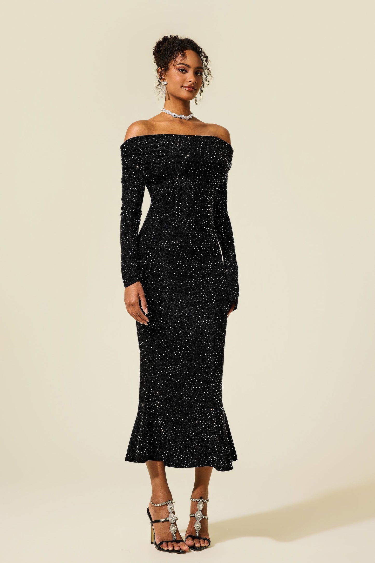 Beautifully Crafted Dress in a Classic Style