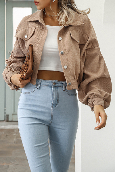 Effortlessly Elegant Garment with a Timeless Design