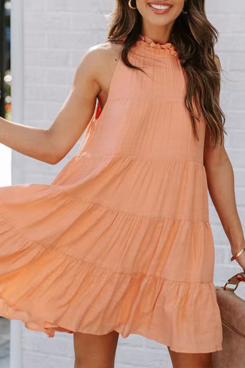 Beautifully Finished Dress in a Timeless Design