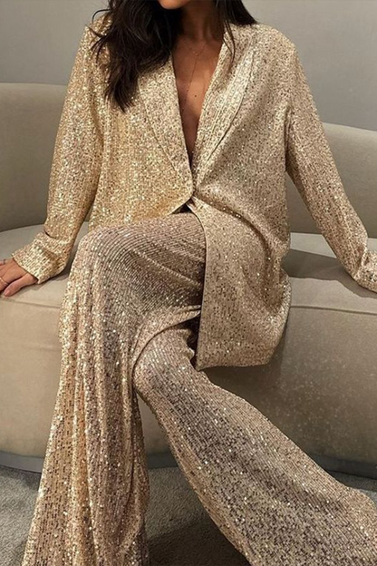Effortlessly Elegant Garment with a Timeless Design