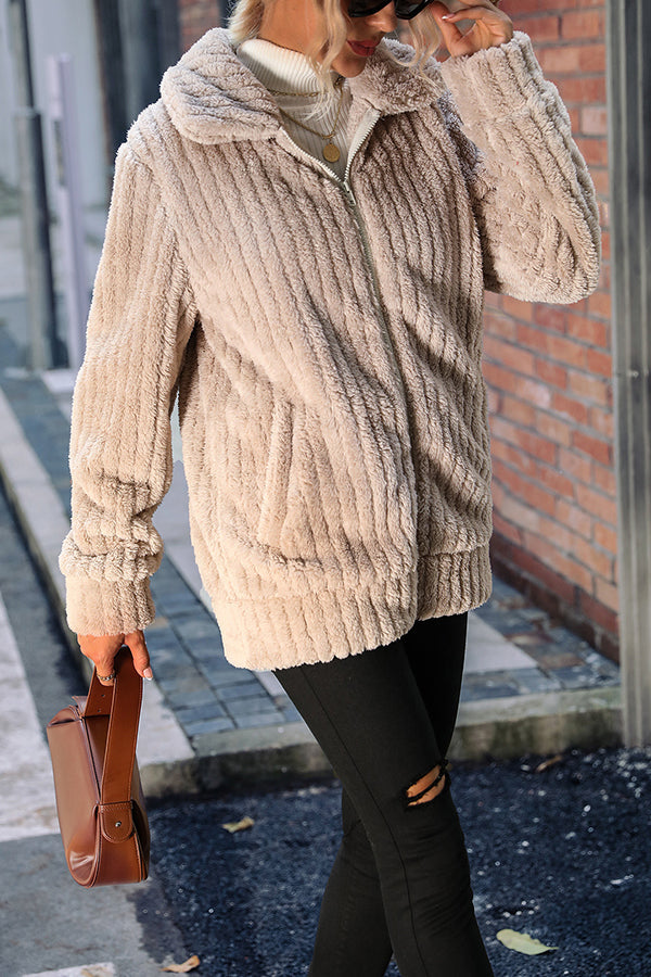 Elegantly Styled Jacket for Everyday Wear