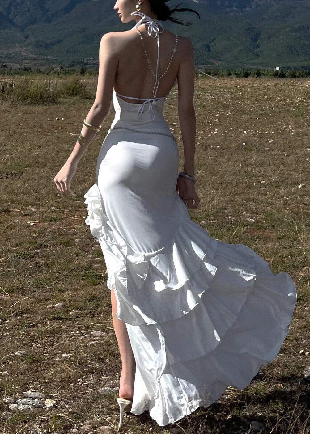Effortlessly Elegant Dress with a Timeless Design