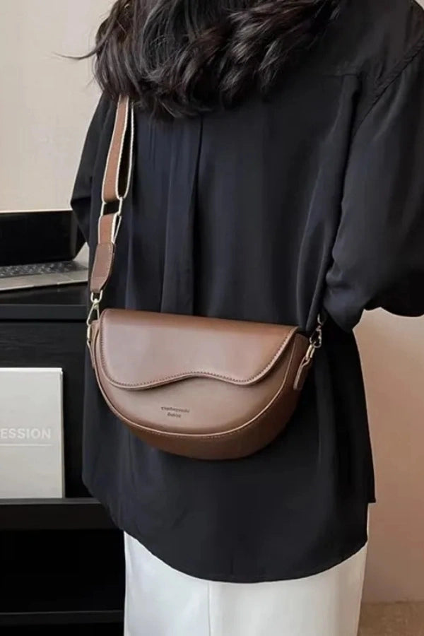 A Vintage Style Bag with Delicate Timeless Details