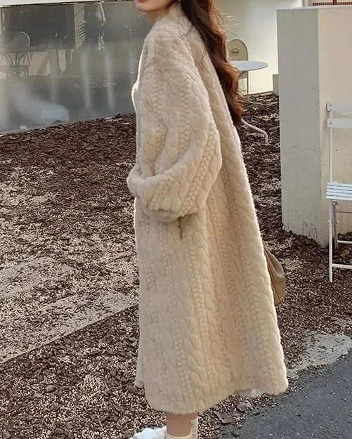 Gracefully Styled Coat for Any Occasion