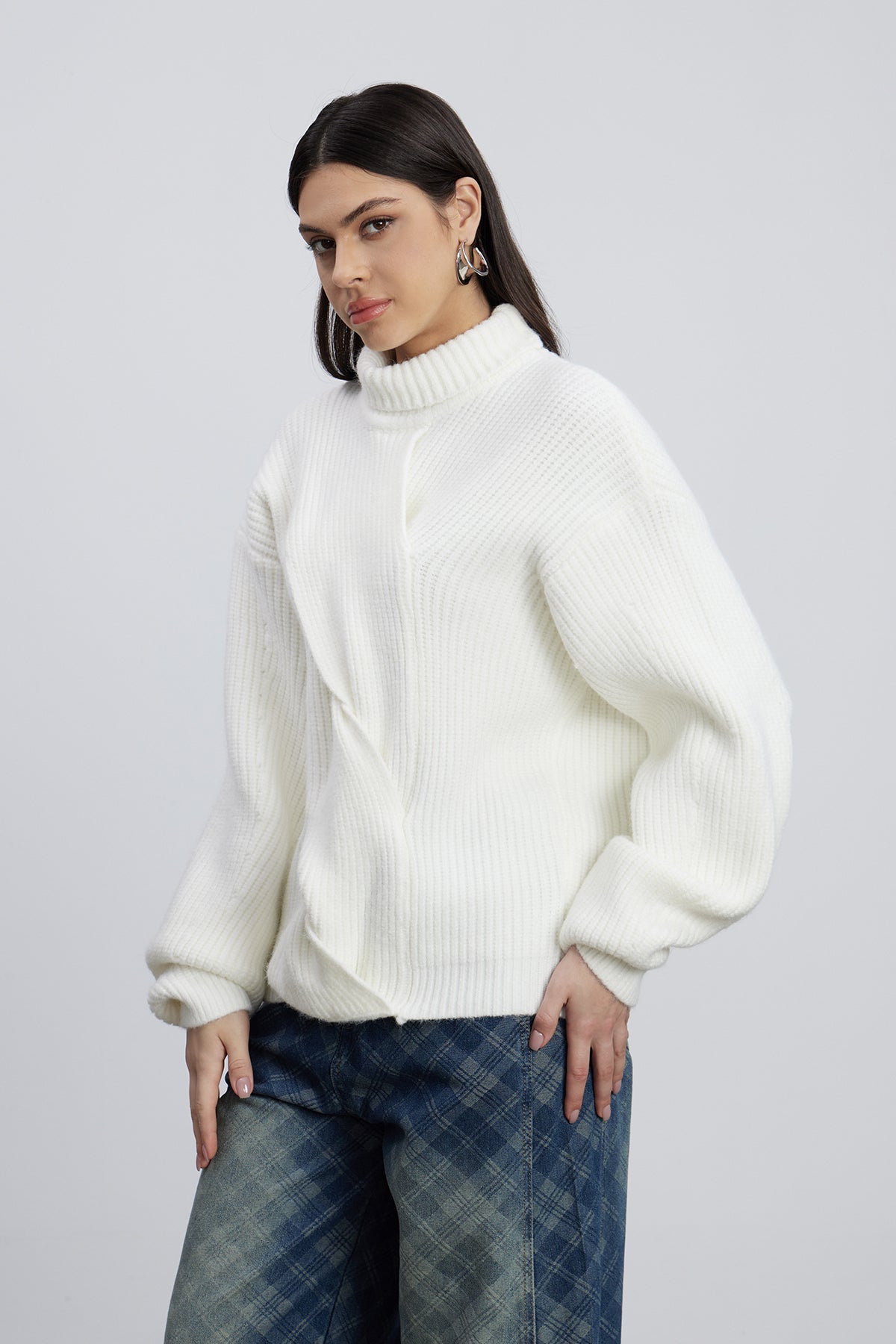 Effortlessly Elegant Top with a Timeless Design